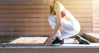 Sportübungen zum Abnehmen zu Hause.